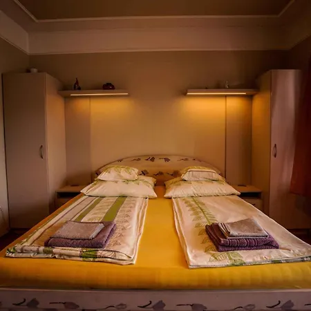 Apartment In 45318 *
