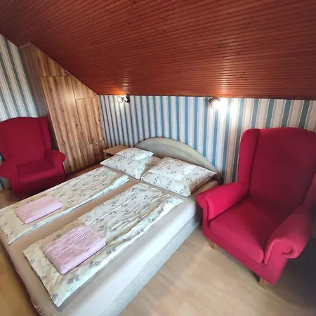 In 45318 Apartment